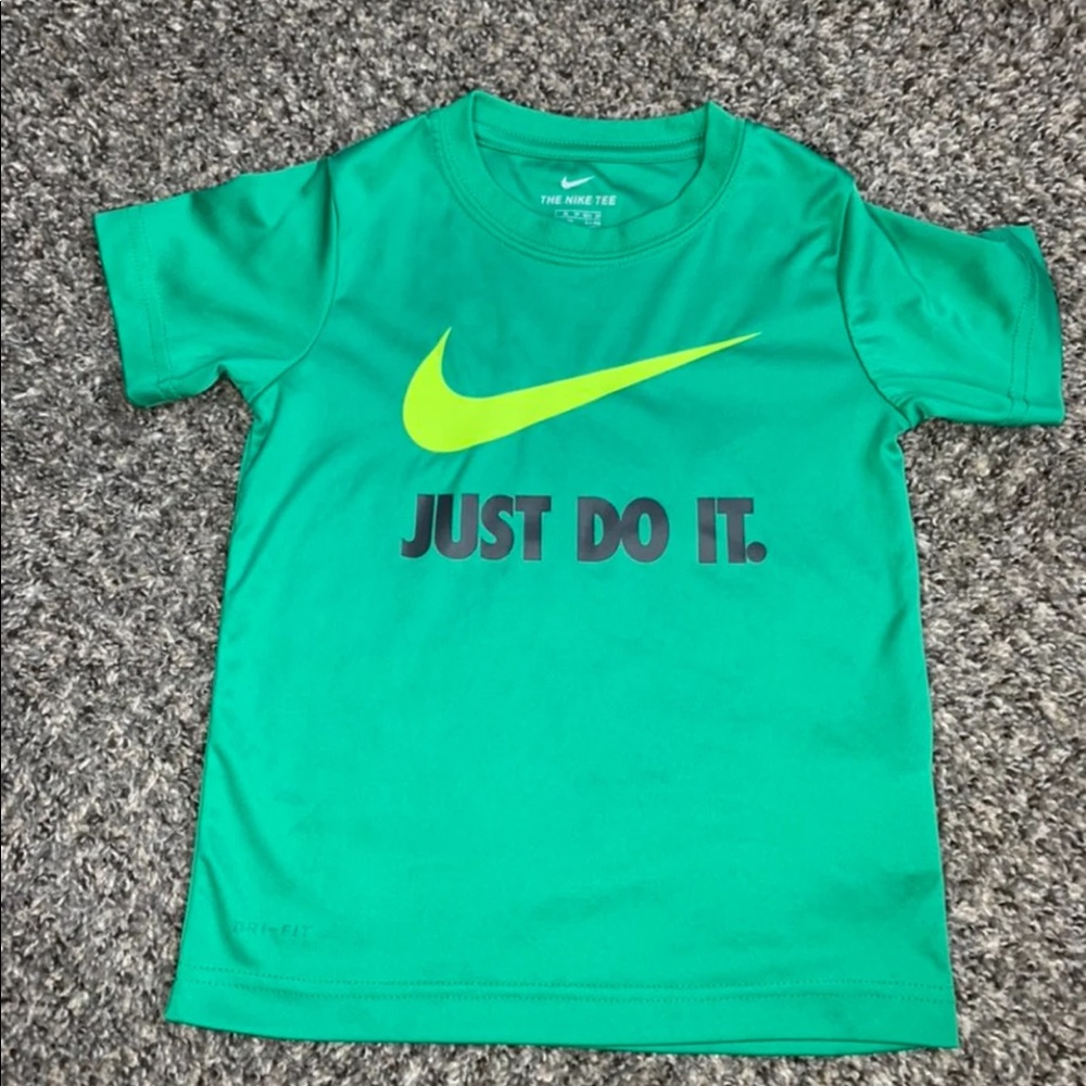 Nike Bundle - Picture 7 of 12
